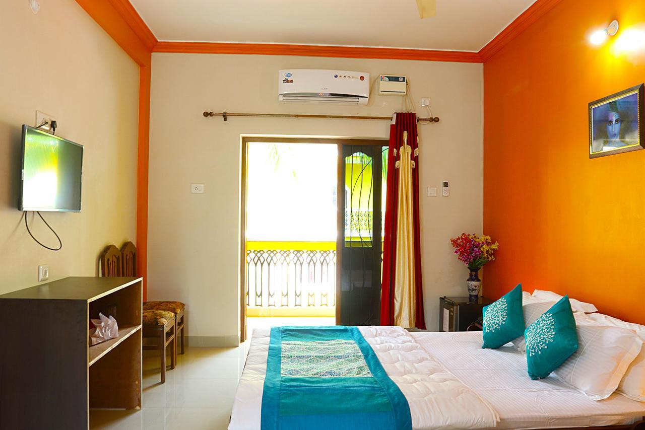 Dreams Palm Beach Resort Calangute Bagian luar foto