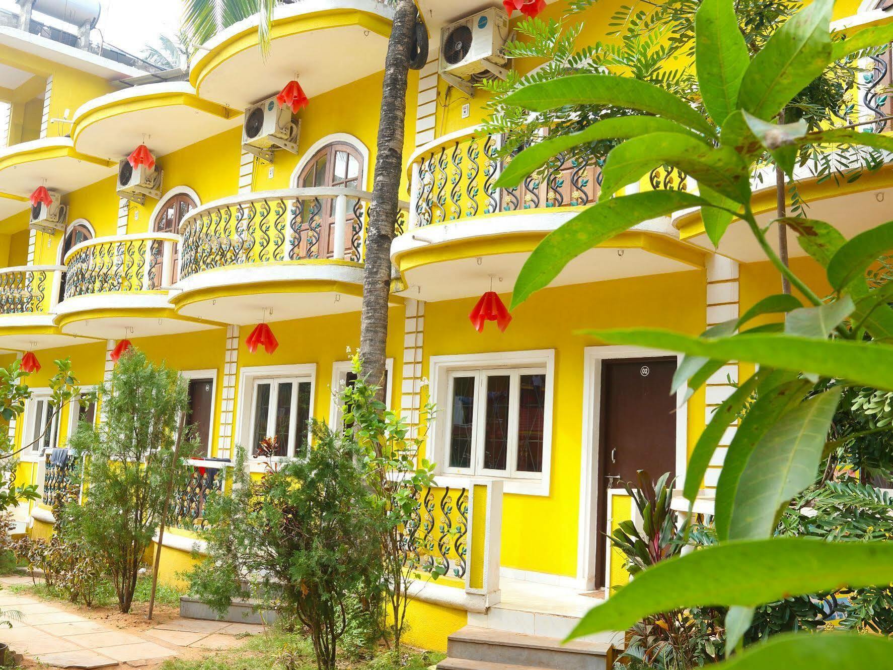 Dreams Palm Beach Resort Calangute Bagian luar foto
